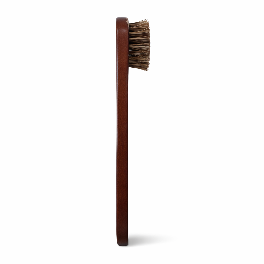 Cordwainers Atelier horsehair shoe brush with long handle for leather care