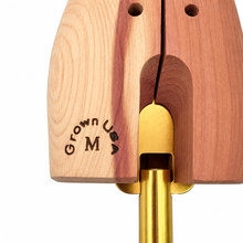 Cedar Shoe tree with 2x Premium shoe bag